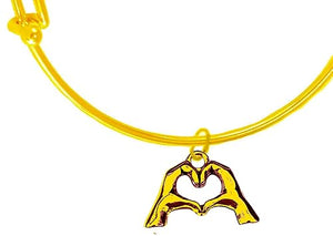 Birthday Gift,I Love You, Your Fingers And Hands Make A Heart And Say It All I Love You, Adjustable Bracelet, A Wonderful Gift For Yourself, Or Someone Special. Comes In A Black Velvet Bag