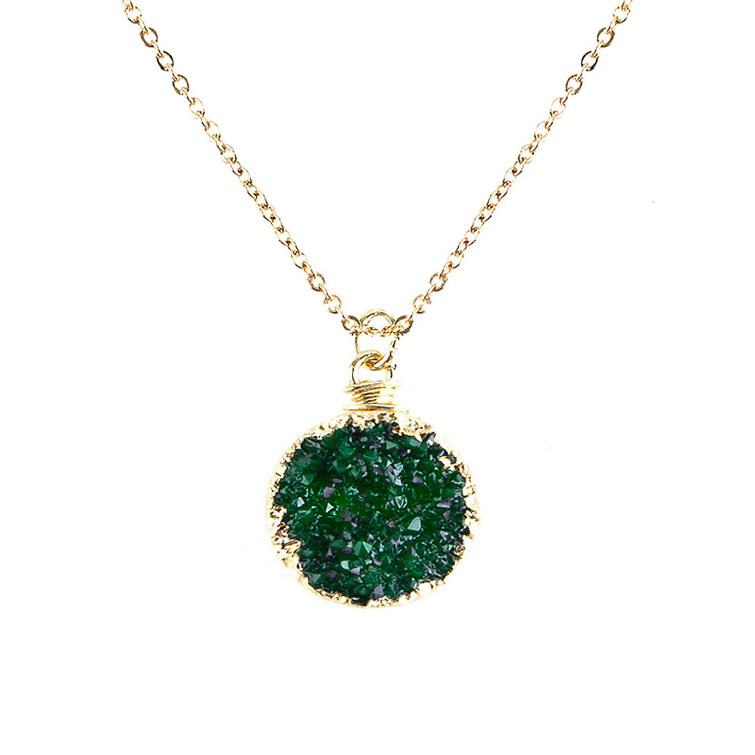 Emerald Green Toned Faux Geode Crystal Gold-tone Pendant On Exciting Adjustable Gold-tone Chain Link Necklace